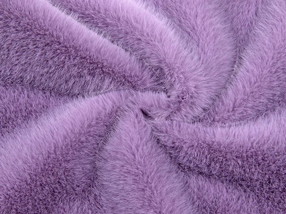 Why  Do Fake Fur Become Popular These Years?